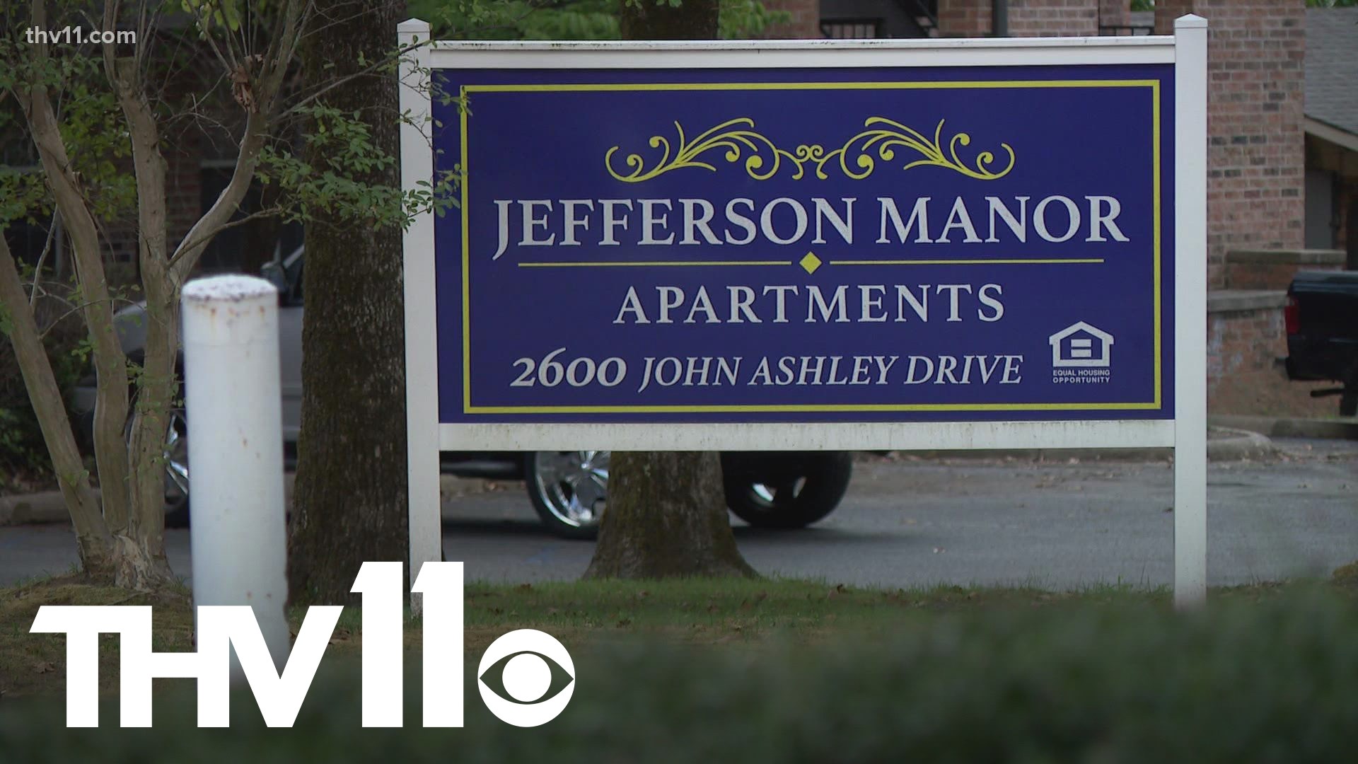 Residents at the Jefferson Manor Apartments in North Little Rock speak out about how their living conditions have been going downhill.