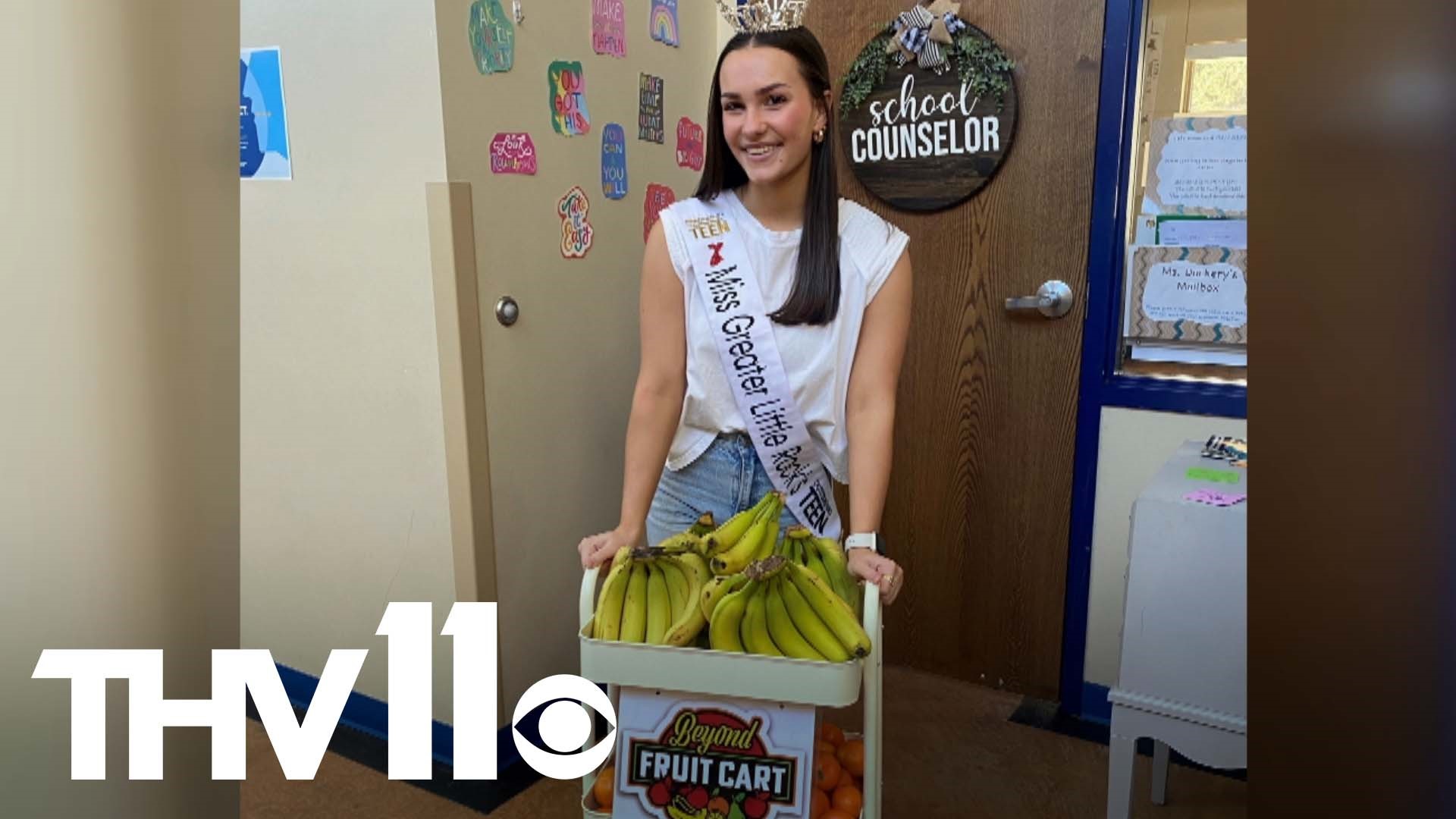 16-year-old Bella Crowe is making a difference in her community one cart of fruit at a time-- all part of an initiative to advocate for teen health.