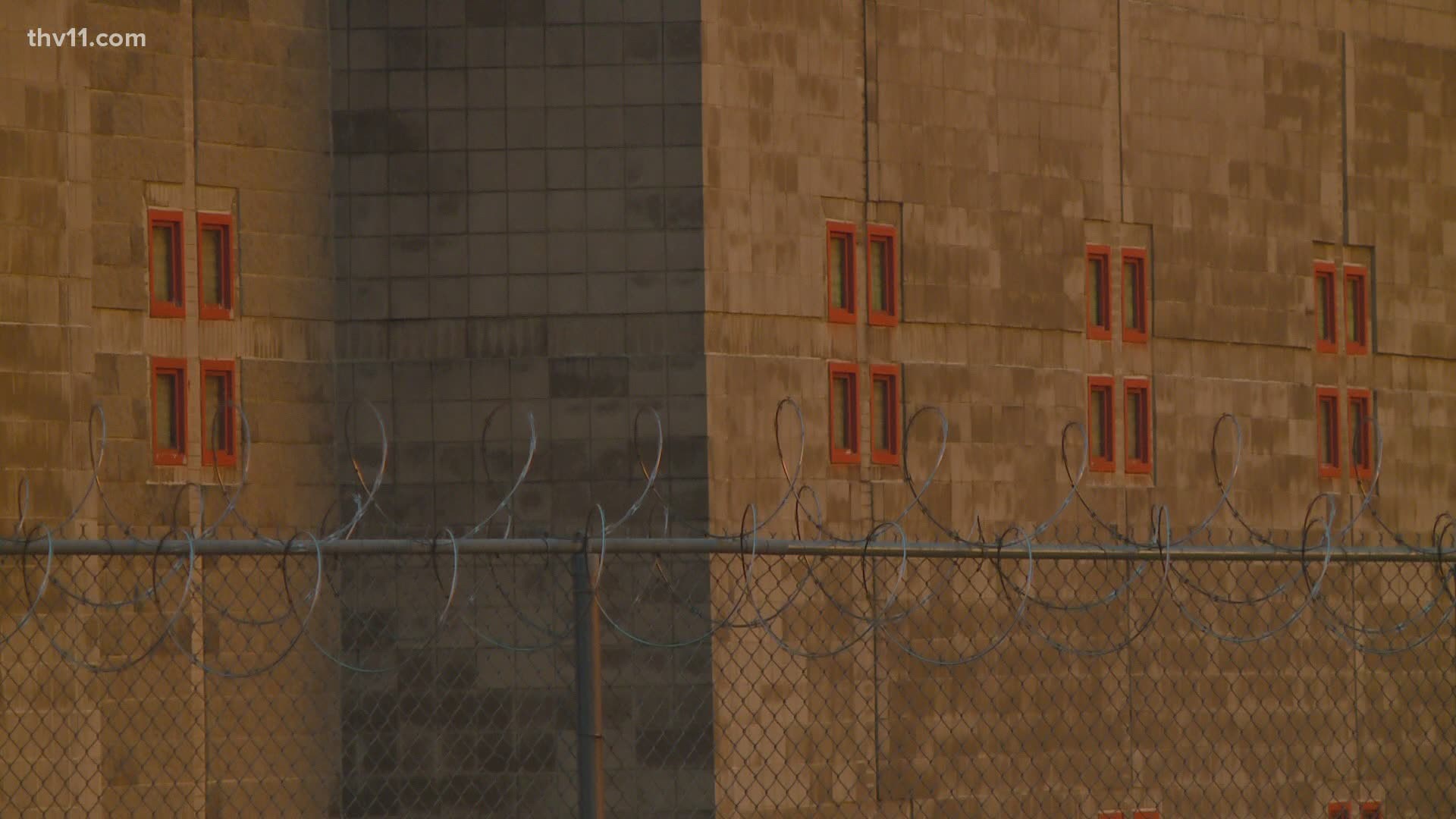 A Pulaski County inmate was found dead in his cell this morning.