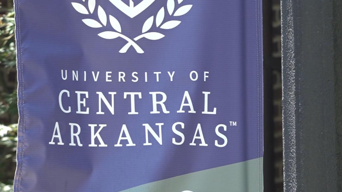 Police investigate stabbing on University of Central Arkansas campus