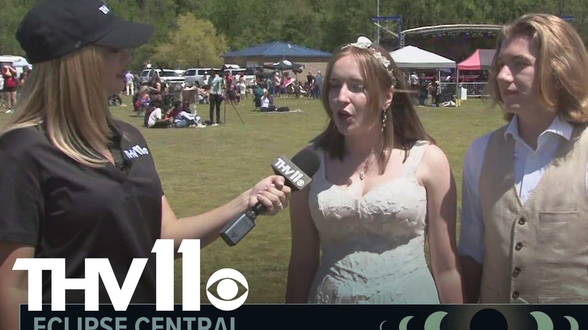 This couple is getting married in Arkansas during the total solar eclipse