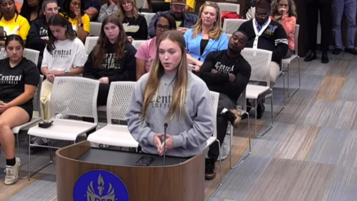 Little Rock School District promises action due to softball-baseball inequality