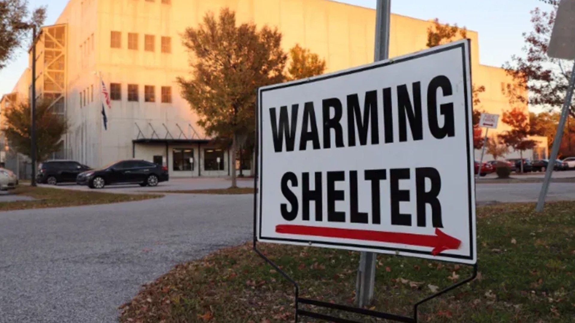 As temperatures continue to drop and winter weather comes to Arkansas, warming centers across the Natural State are opening just in time to help.