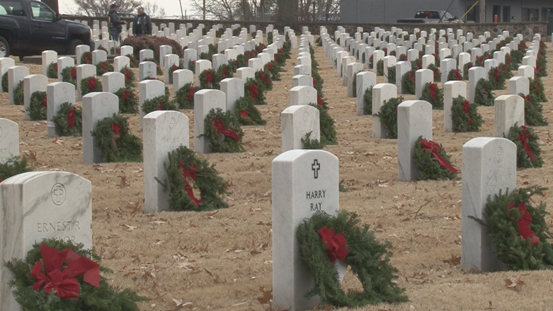 Never Forget Thousands Of Wreaths Placed At Little Rock National Cemetery Thv11 Com