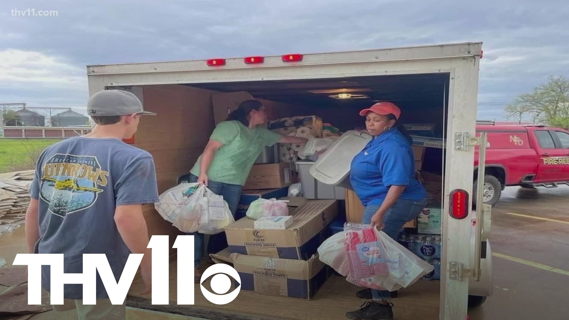 One small town in Arkansas is already making a big impact by working together to help out victims of last week's tornado in Mississippi.