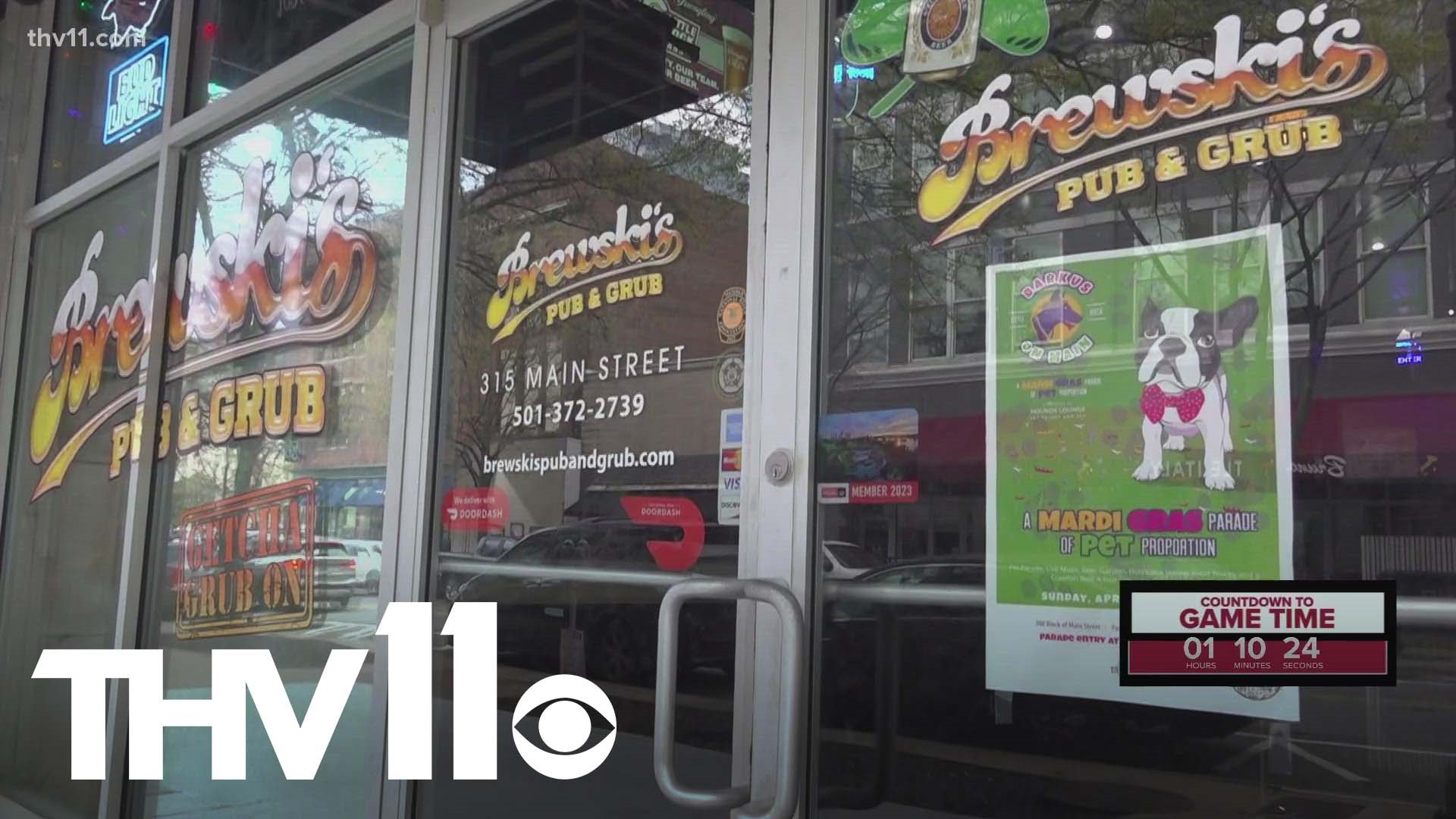 Businesses prepare for a big night as Hogs play in Las Vegas