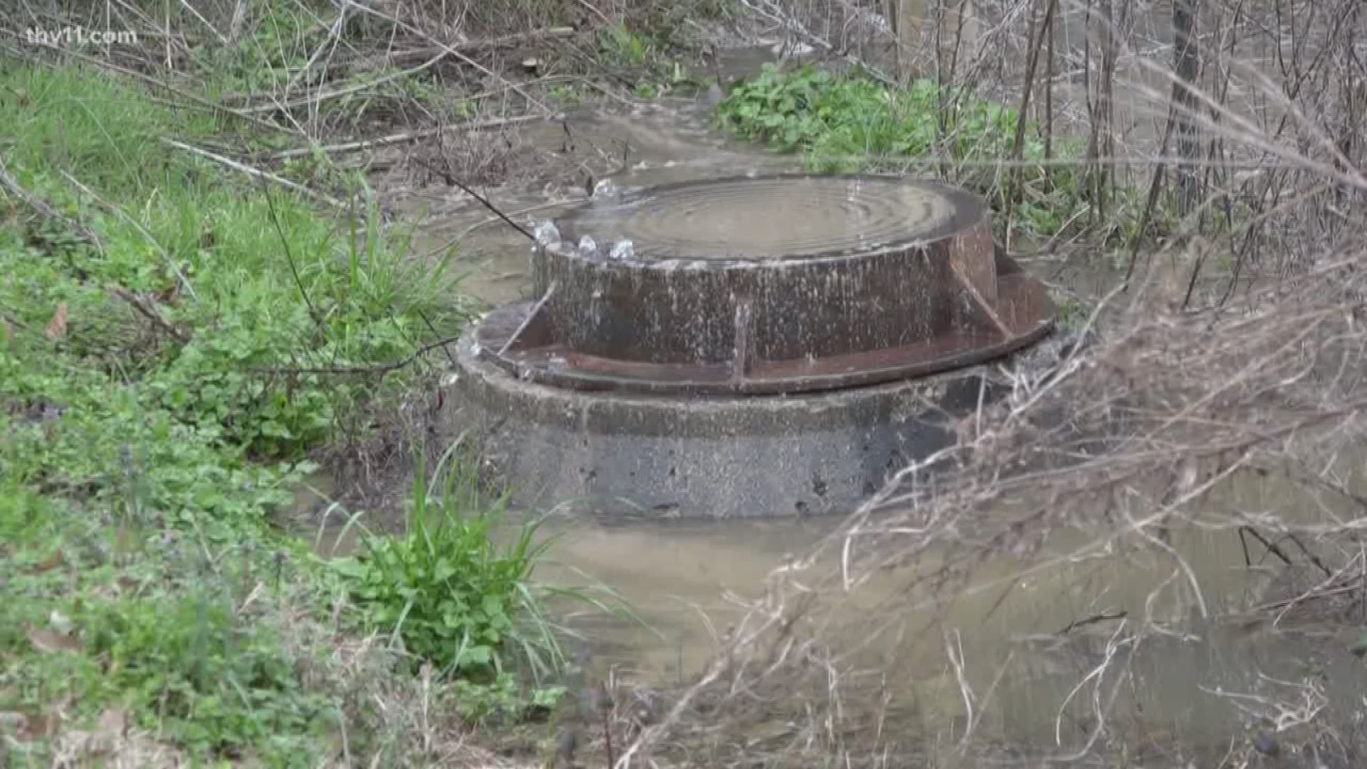 When it rains hard in Vilonia, some parts of town start to smell. The leaky sewer pipes are to blame for that, but Faulkner County is working on a solution.