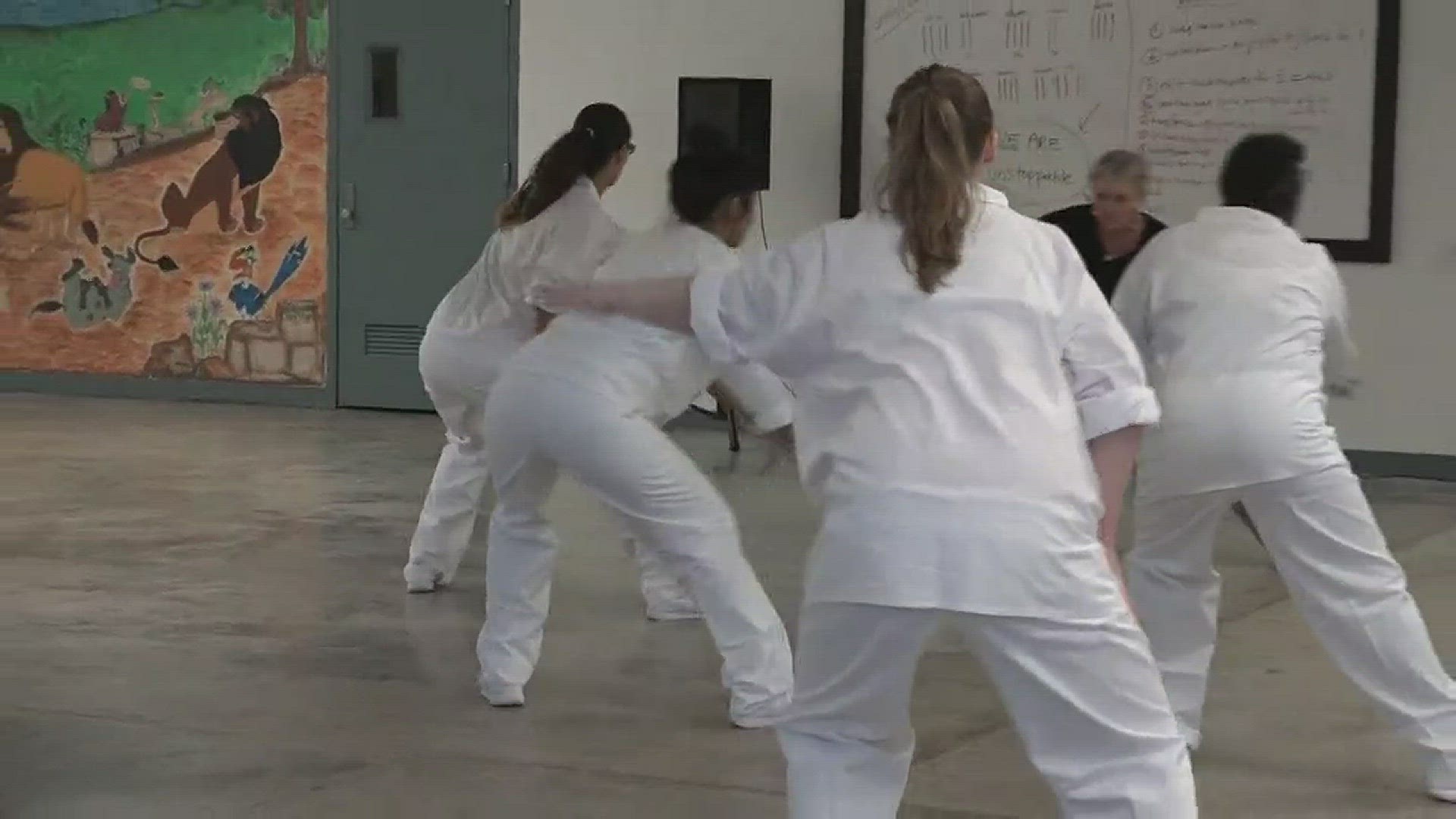 Ark. female prisoners healing through dance