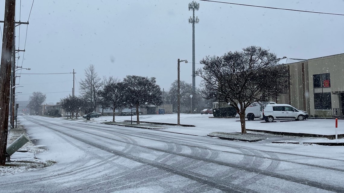 Several accidents reported as snow moves into Central Arkansas