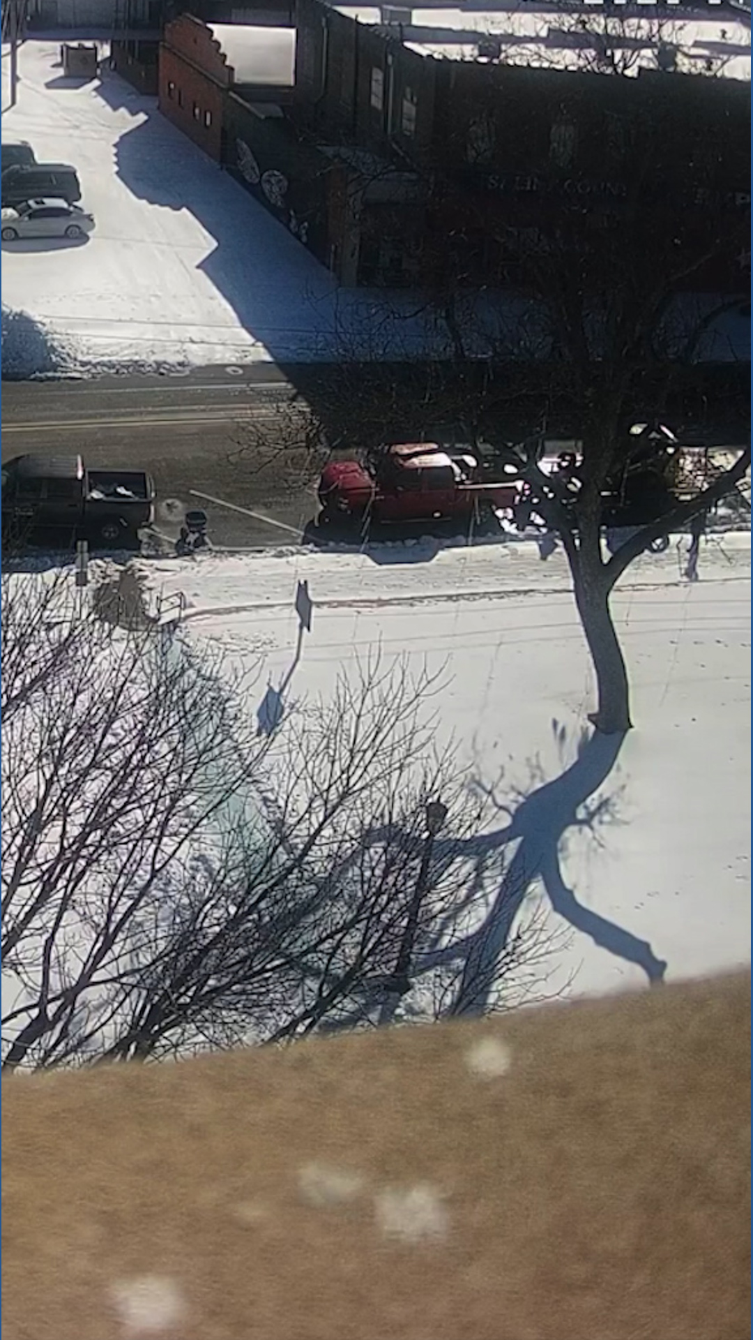 Building collapse due to snow caught on security camera | thv11.com