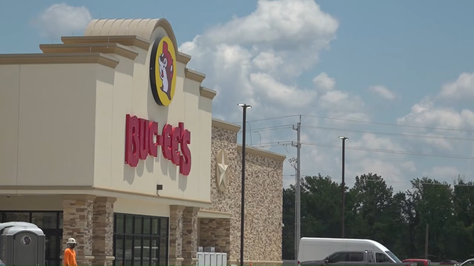 Traffic plans in place ahead of first Buc-ee’s opening in Arkansas