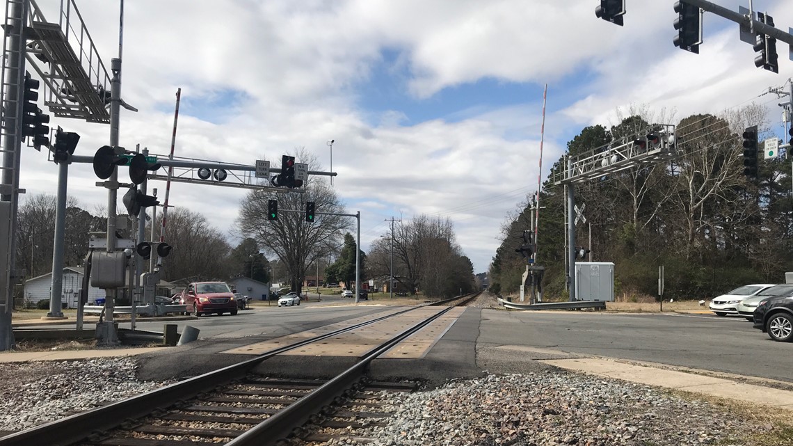 Conway drivers raise concern about 'dangerous' railroad crossing