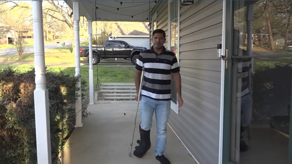 Month-long furlough continues for some Arkansas state employees