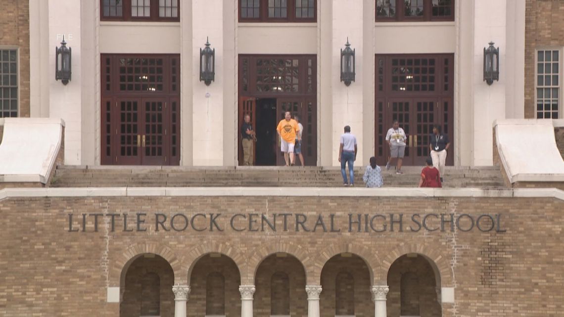 Little Rock School District to discuss new 'Principal in Residence' role at Central High School