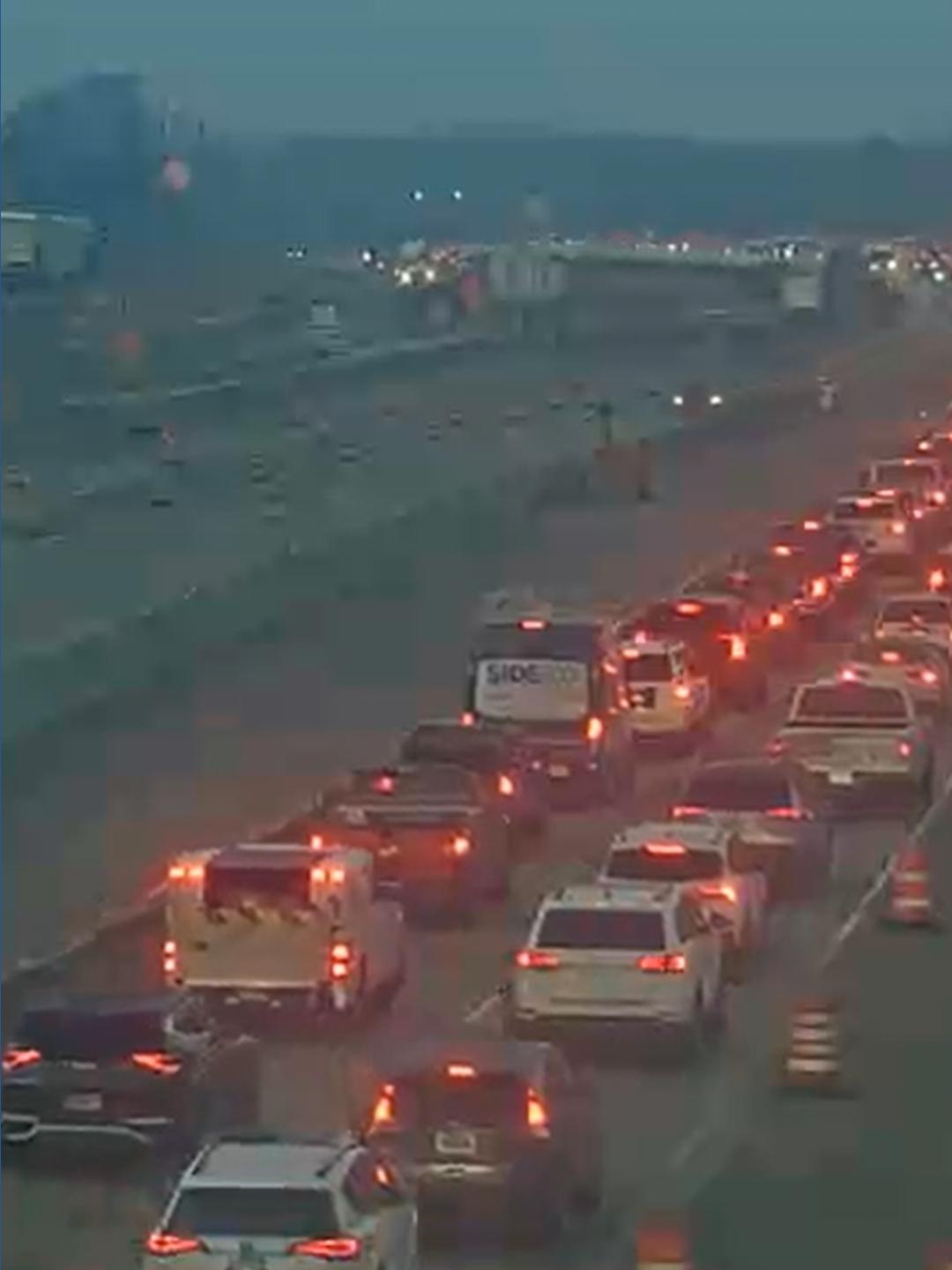 Traffic cleared on I-57 southbound in Jacksonville after multi-vehicle ...