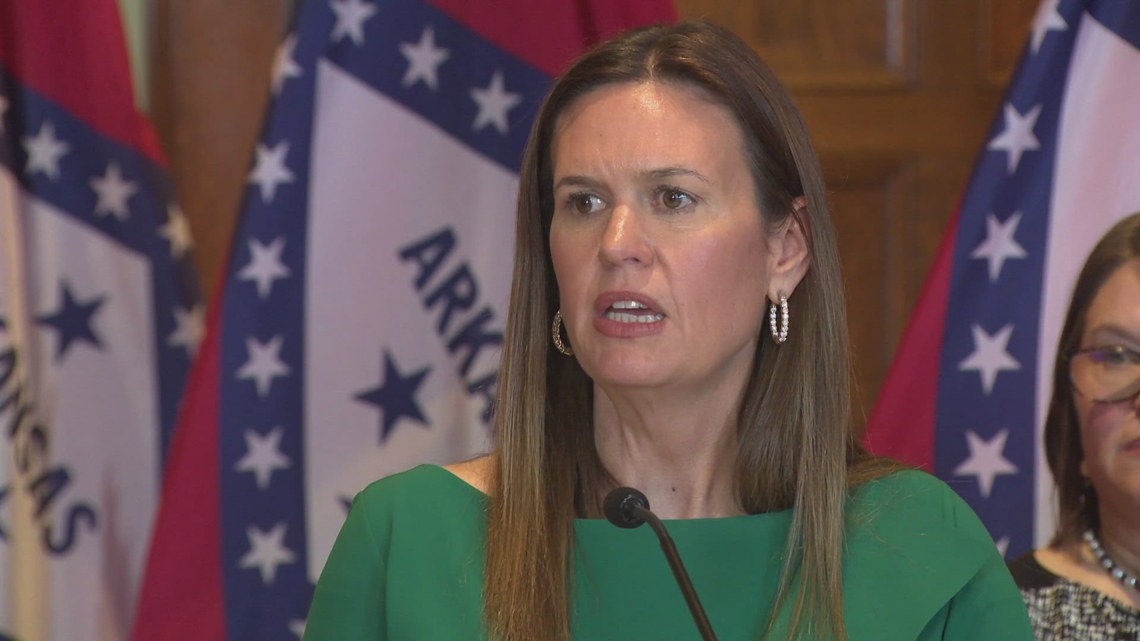 Gov Sanders announces bill to make all Arkansas schools phone free thv11 com Gov Sanders announces bill to make all Arkansas schools phone free thv11 com