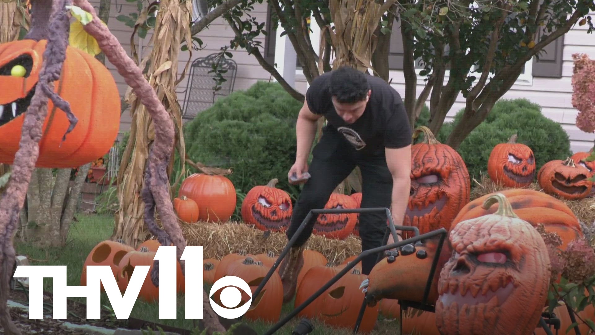 Man decks out North Carolina home in DIY Halloween decorations ...