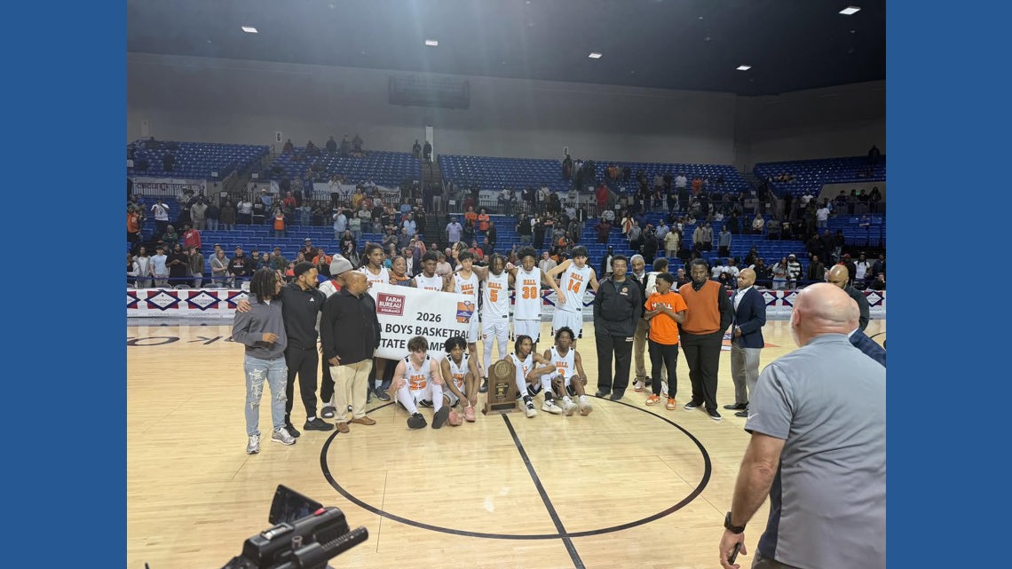 Little Rock Hall wins boys 4A basketball state championship