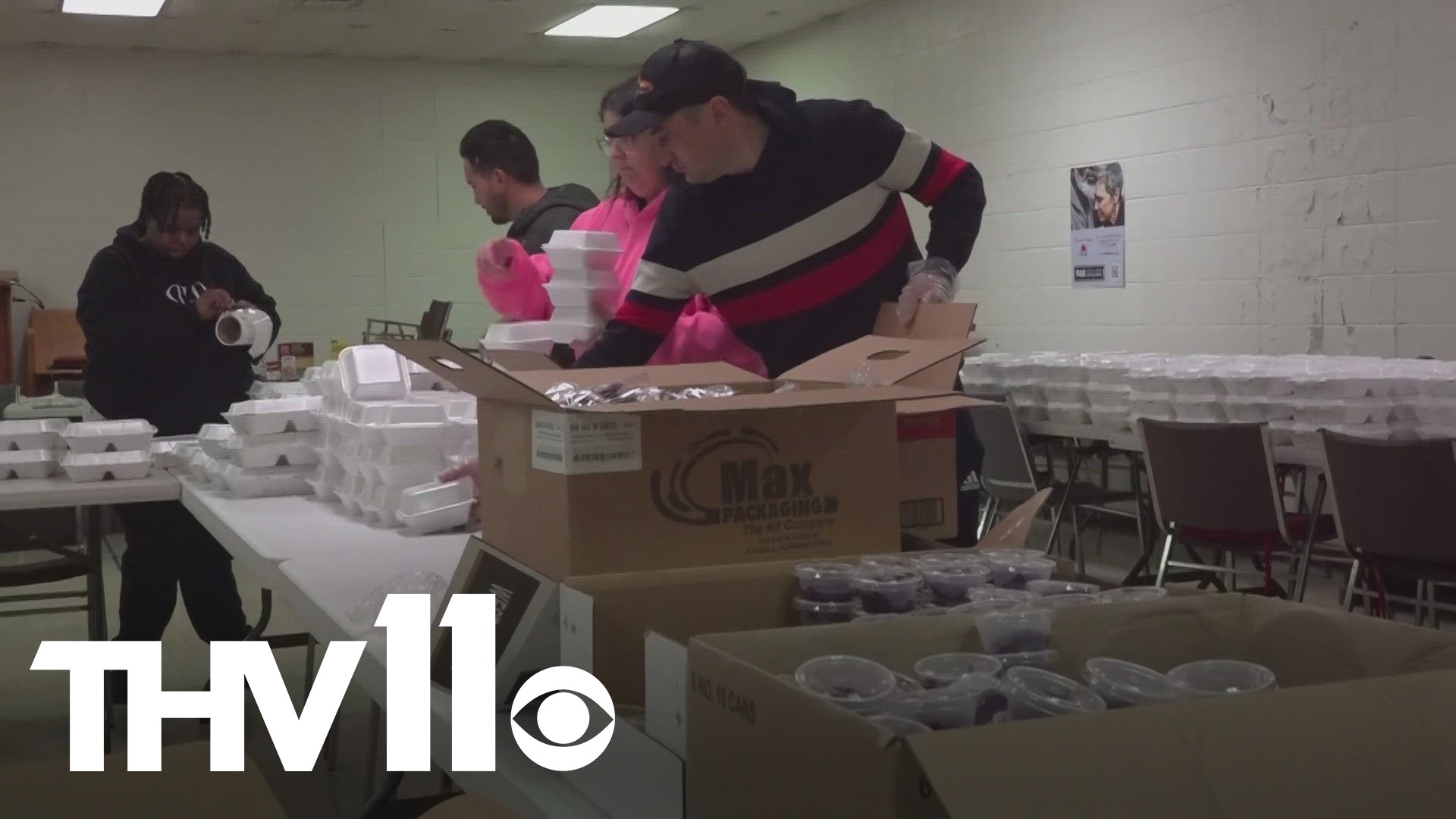 watch how this fully-functional, non-electric cardboard vending