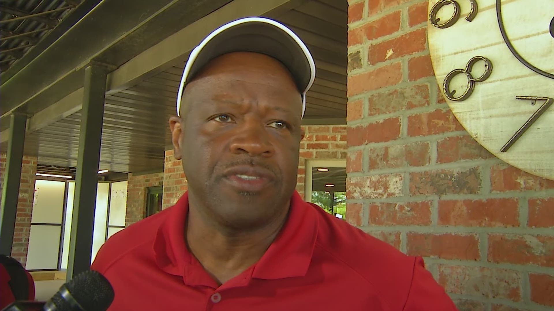 Mike Anderson annual celebrity golf tournament