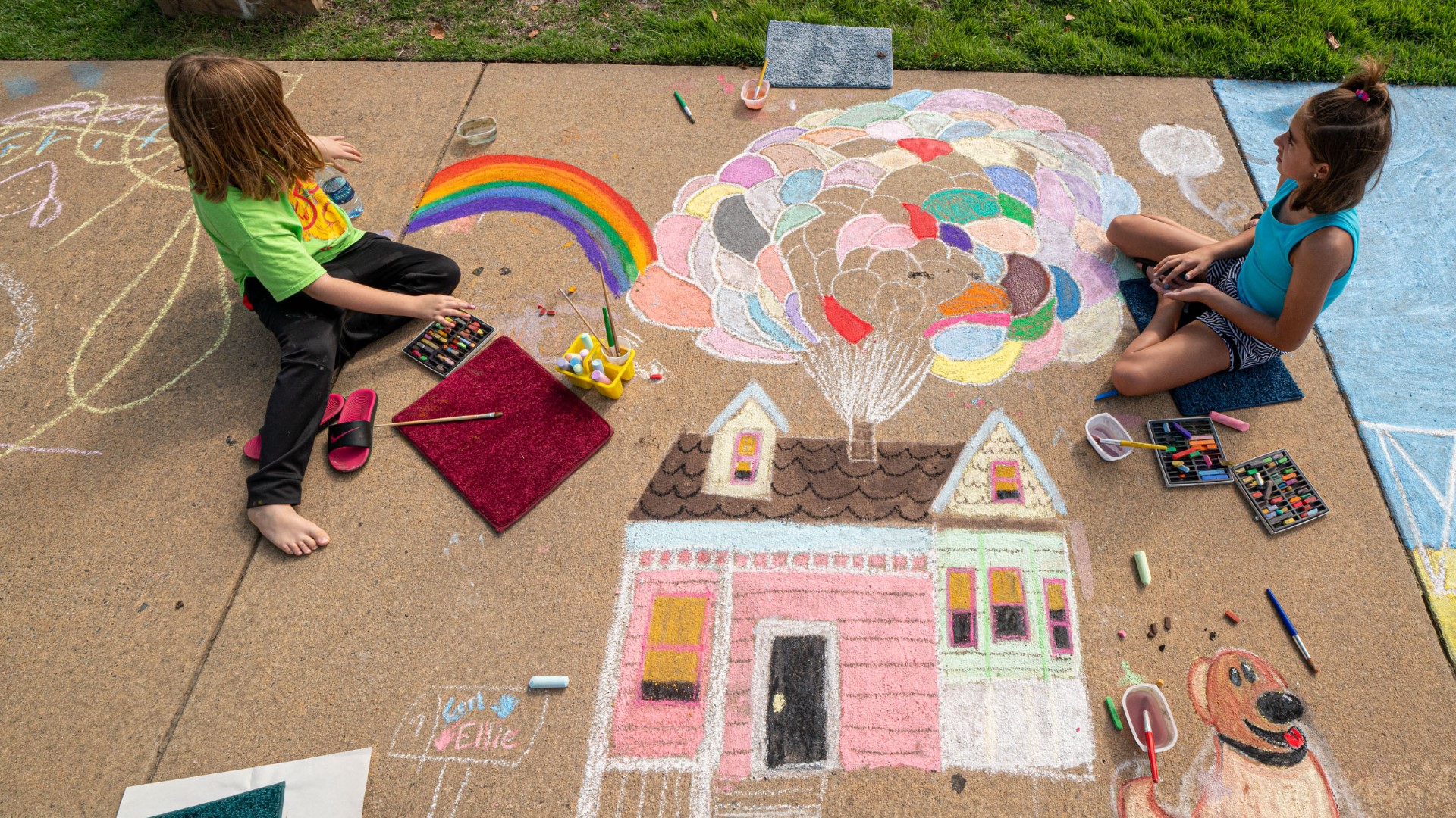 Kids and parents can spend Saturday morning drawing art on the sidewalk of local MNB locations as part of the Thea Foundation's 15th annual Pave the Way.
