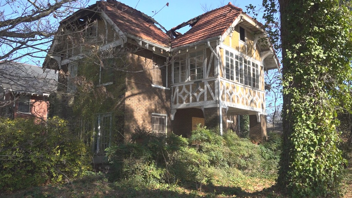 Longtime art teacher's home destroyed in Christmas Eve fire