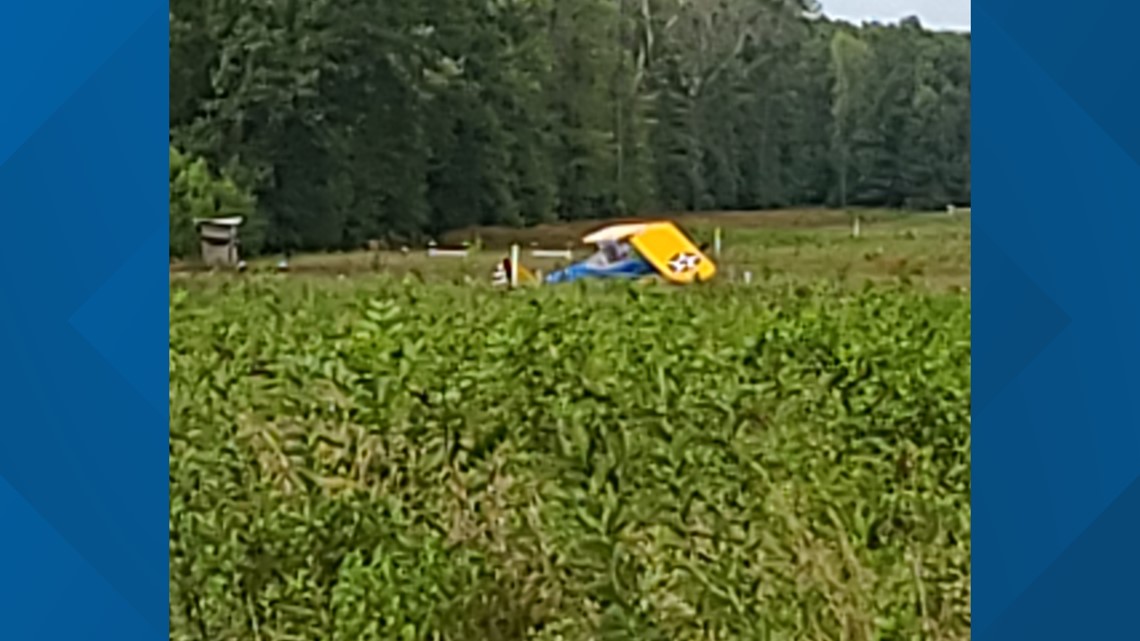 Plane crash in Jacksonville leaves pilot with minor injuries, deputies