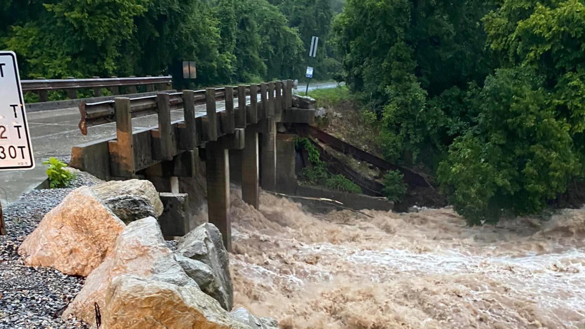 Flooding Causing Damage In North Arkansas 