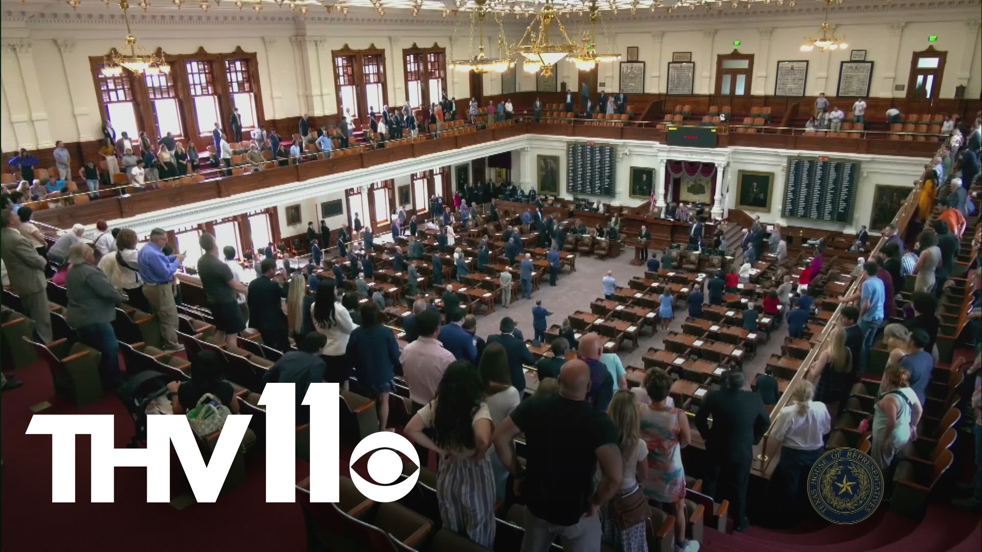 Why Chicago? Texas House Democrats leave the state, breaking quorum ...