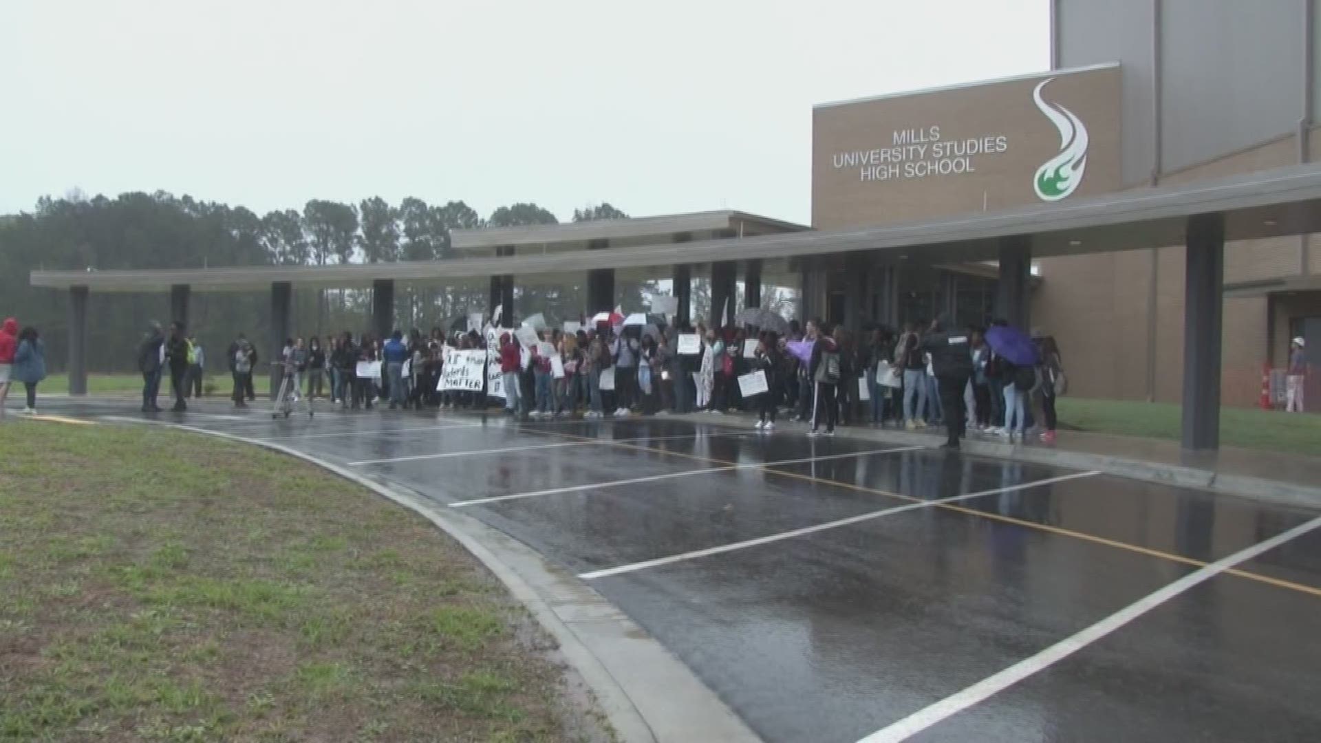 Frustration over facilities at Mills High School in Pulaski County - bubbling up into a student protest today.