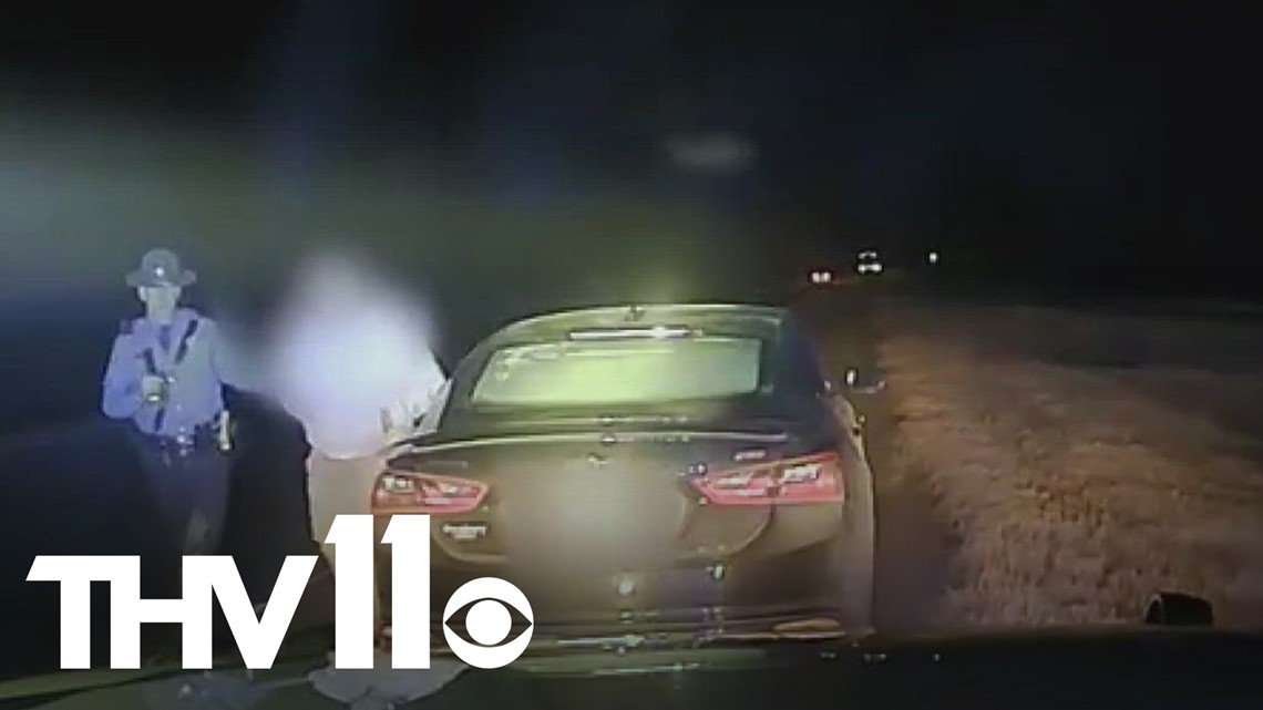 Arkansas State Police trooper helps disoriented driver in below ...