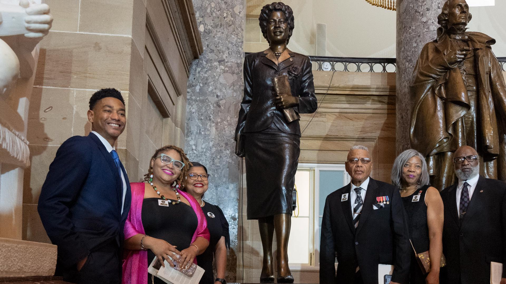 Daisy Bates statue unveiled in Washington, D.C.