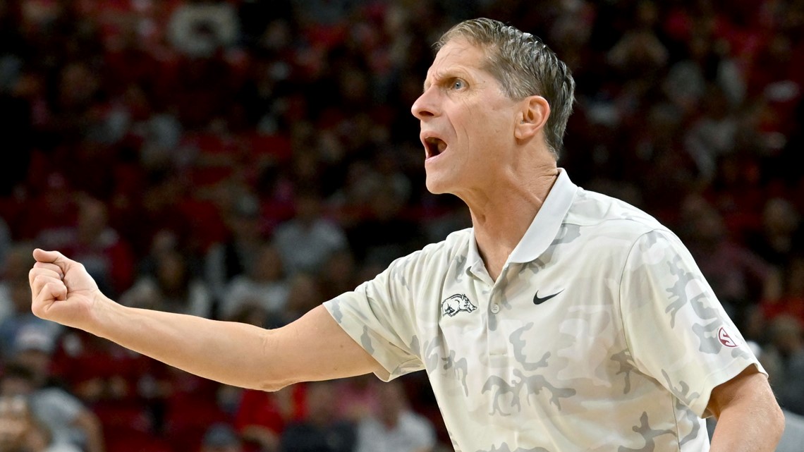 Arkansas stumbles at Ole Miss - Vimarsana News