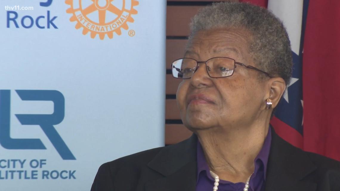 Little Rock Nine honored by rotary club | thv11.com