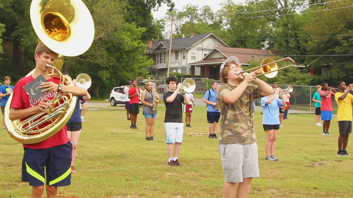 'We're all like a family': Little Rock Central High School Marching Band putting in work