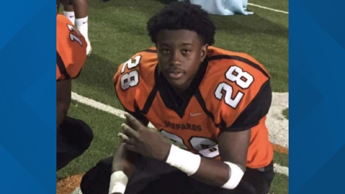 Arkansas teen shot, body found in a ditch - Vimarsana News