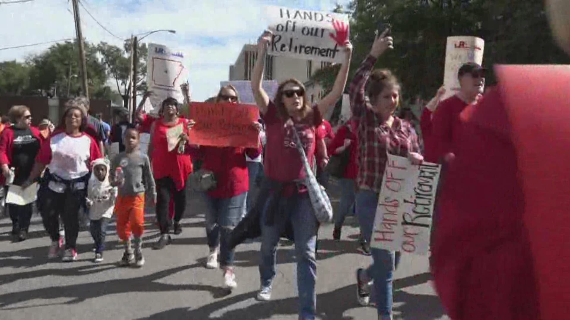 Hundreds of educators, parents, and students from around Arkansas marched to the State Capitol today - to encourage voters to elect politicians friendly to teachers.