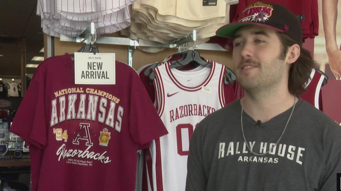 Razorback fans gearing up ahead of Sweet 16 madness | thv11.com