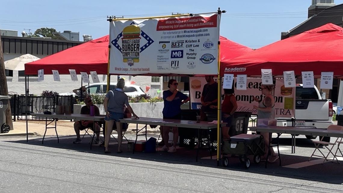 Miracle League of Arkansas holds burger competition