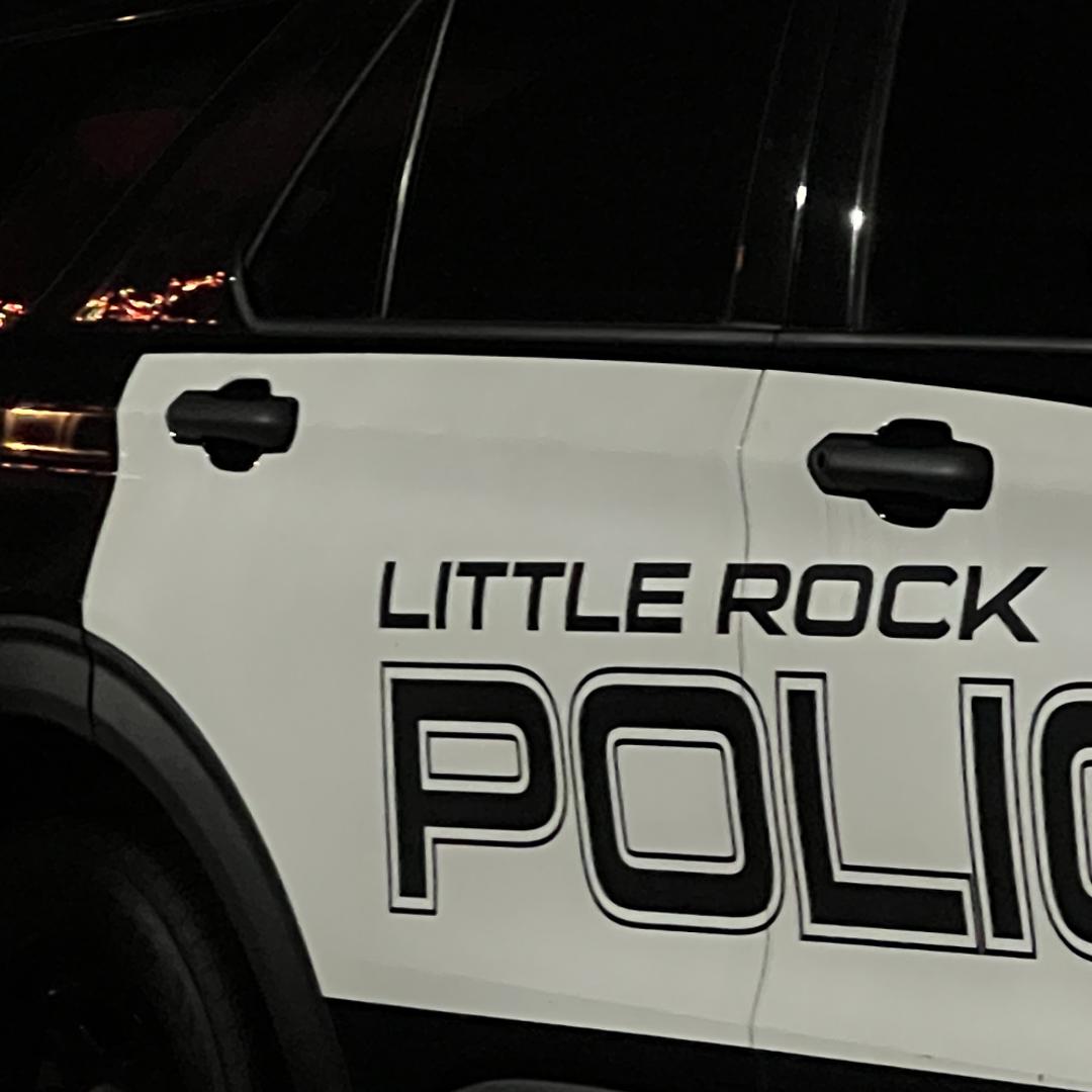 Little Rock police search for suspects in deadly overnight shooting ...