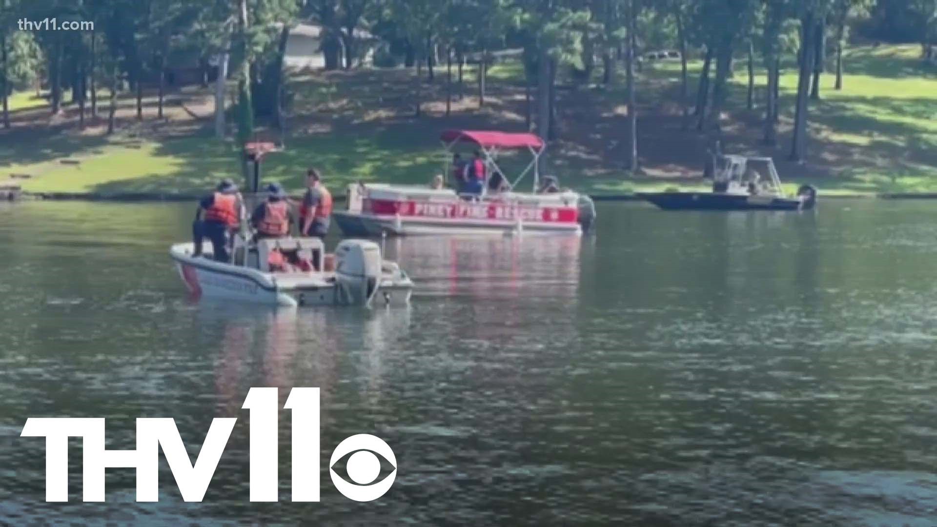 The Garland County Sheriff's Office confirmed that a plane crashed into the water on Lake Hamilton in Hot Springs, resulting in one death.