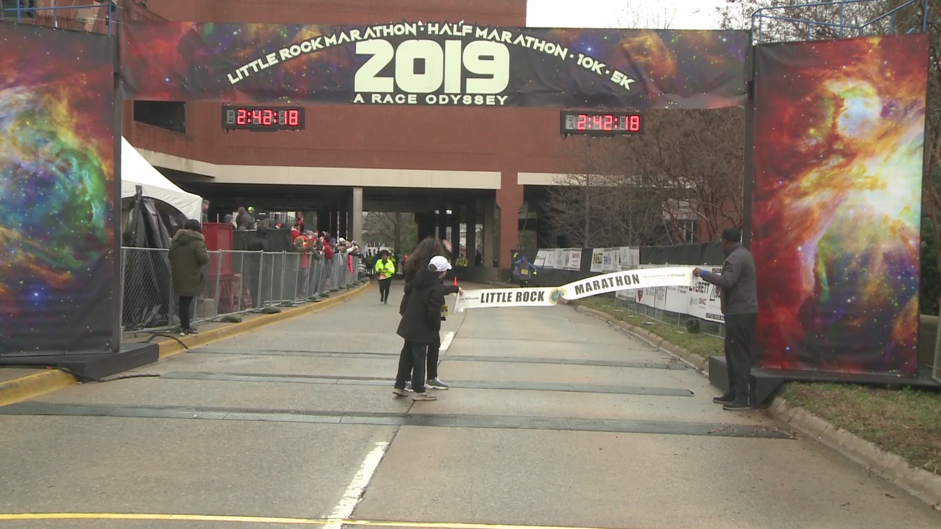 The winners of the 2019 Little Rock Marathon both grew up in the Natural State