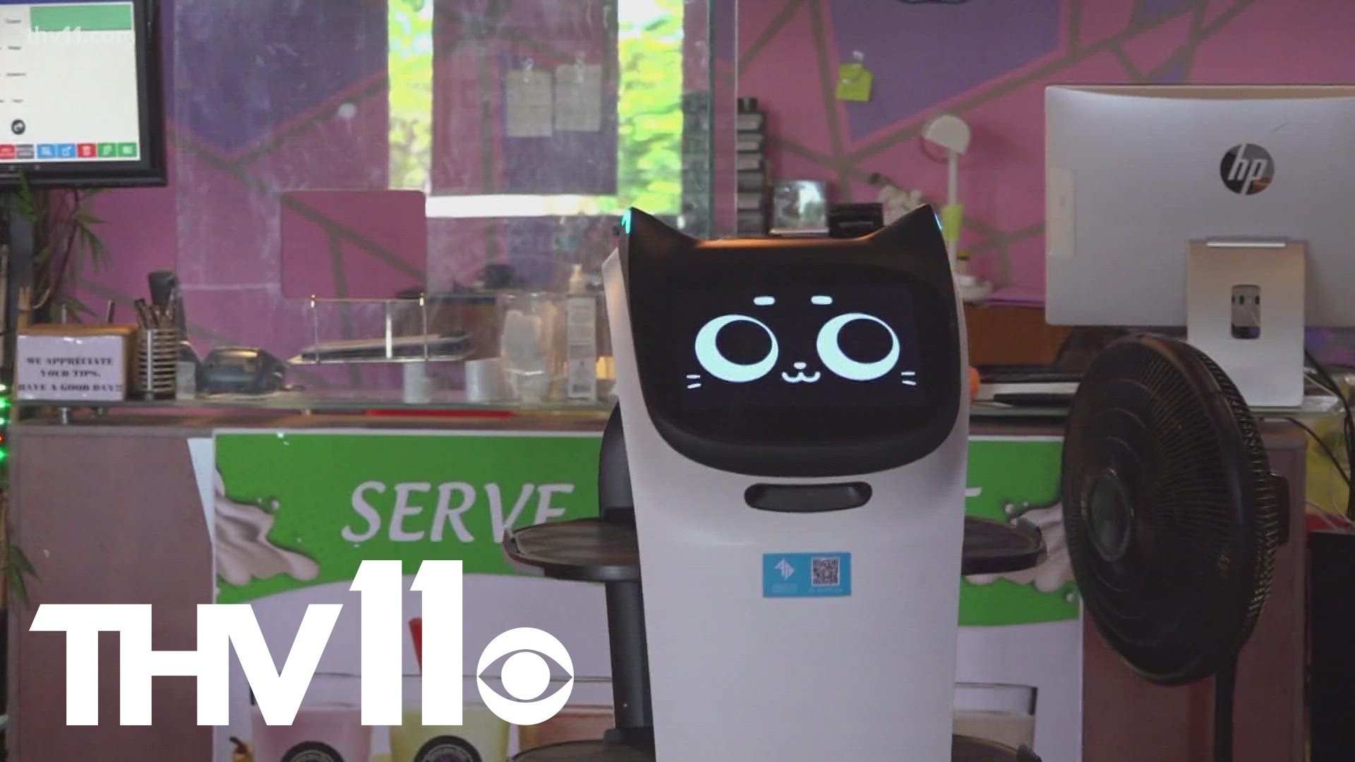 A boba tea shop in Arkansas has a new employee, but they aren't human! The new employee serving up your drinks, is actually what some would call a "bobot."