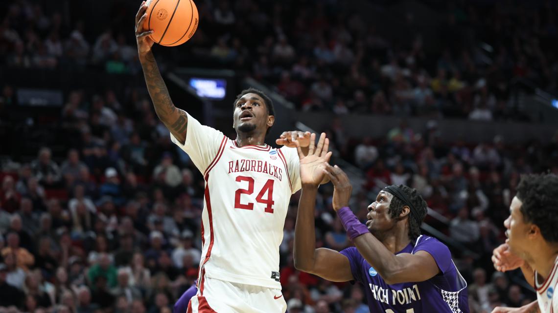 No. 4 Arkansas avoids upset bid from No. 12 High Point 94-88