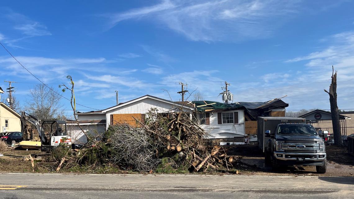 Jessieville community comes together for tornado clean up