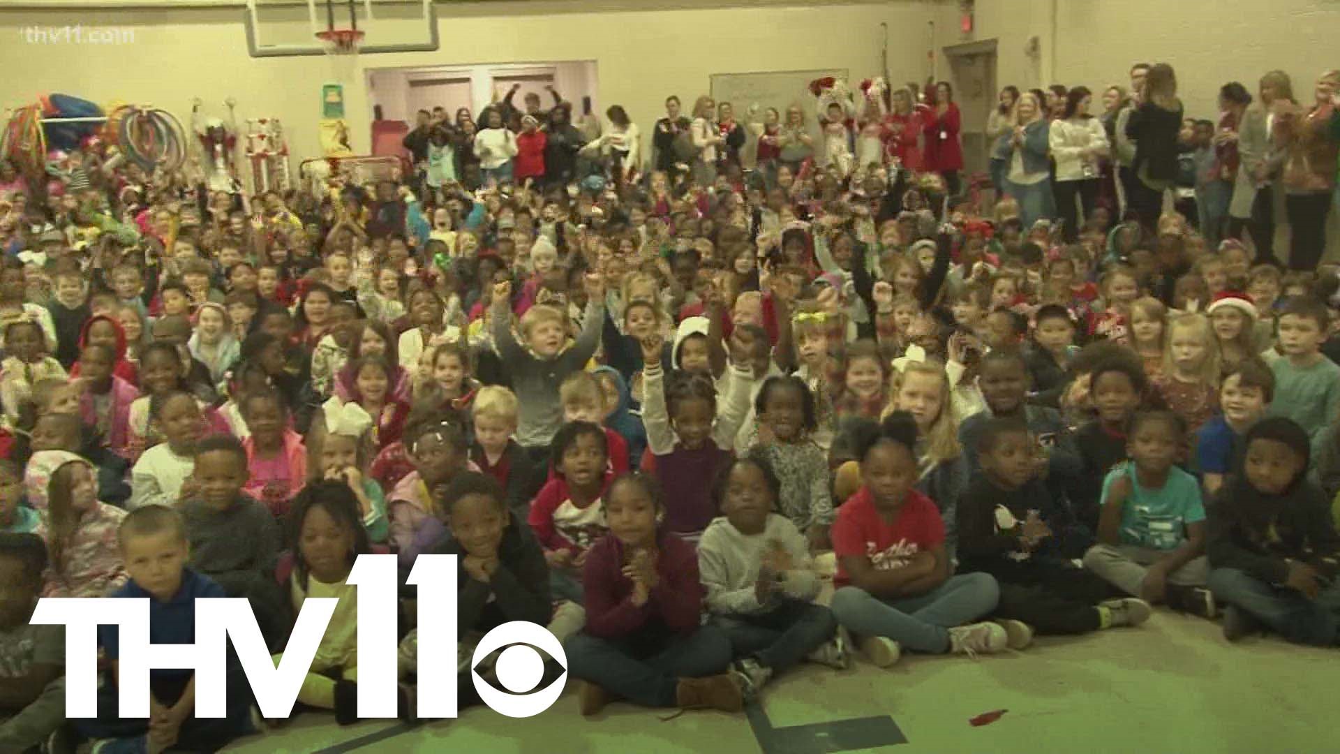 Craig O'Neill visited kids at Eastside Elementary in Magnolia on his Reading Road Trip.