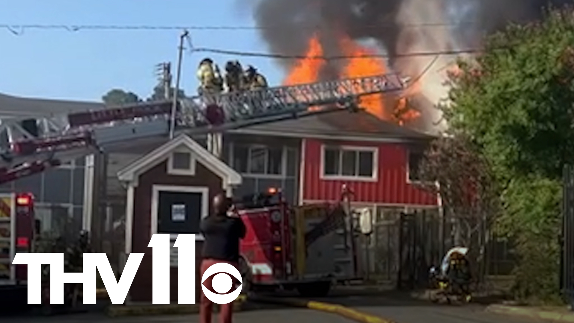 The Little Rock Fire Department extinguished a fire Wednesday morning at the Villas on Sixty Fifth apartment complex on West 65th Street.