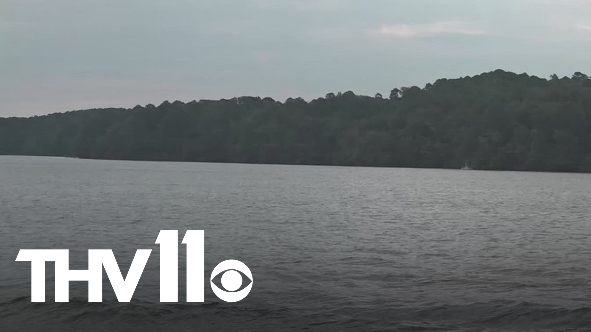 Officials are investigating a deadly boating incident on Lake Hamilton that left three people dead and several others injured on Sunday night.