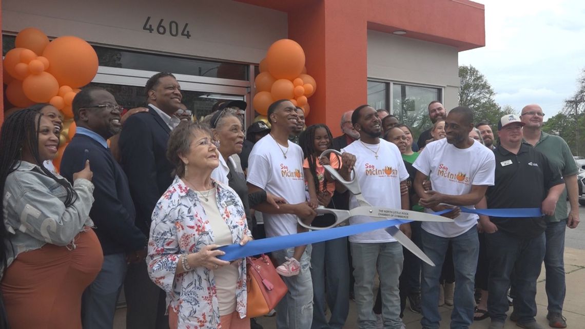 Say McIntosh Family Restaurant opens second location in North Little Rock