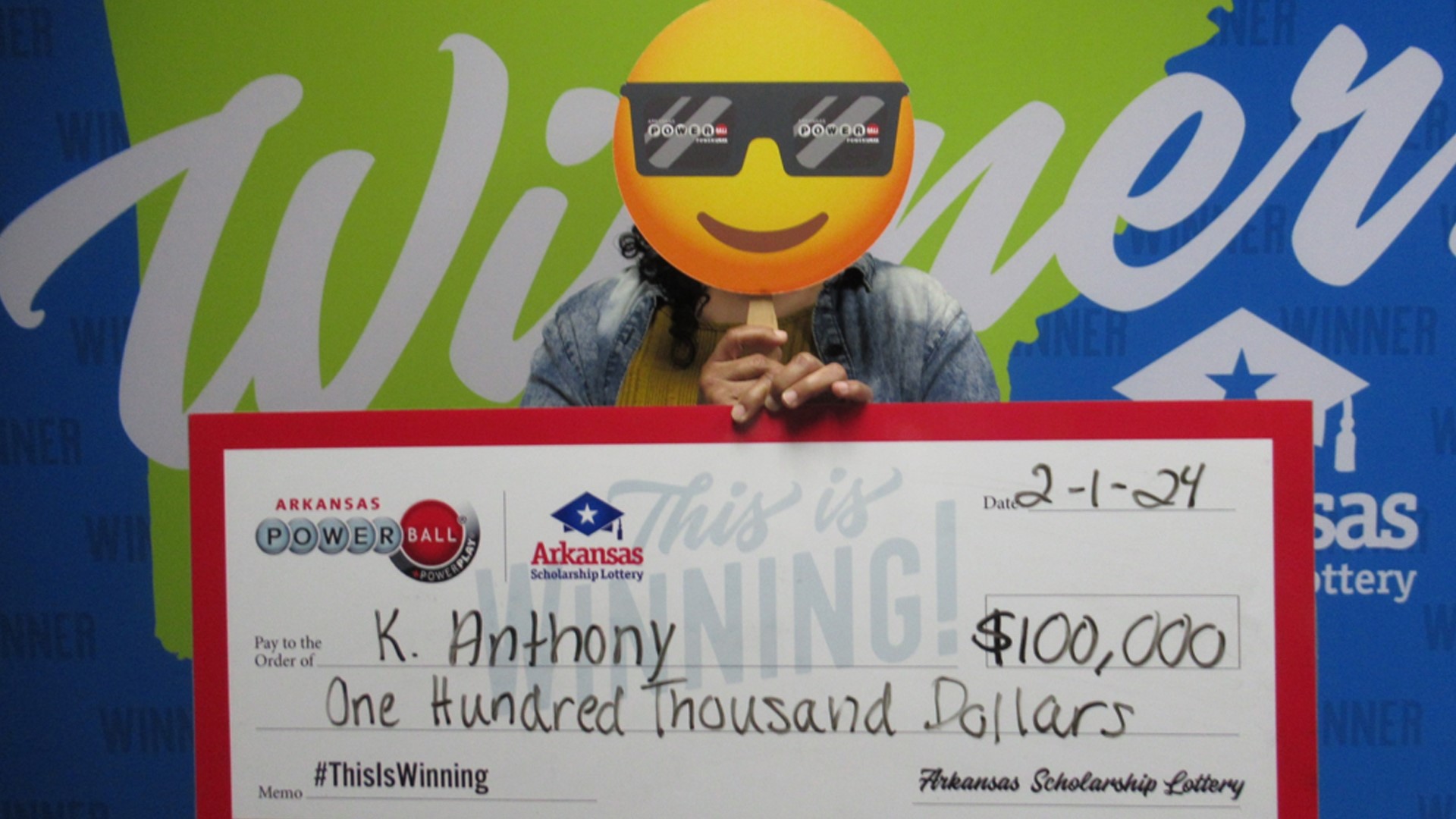 Small-town Arkansas woman wins $100,000 in lottery prize | thv11.com